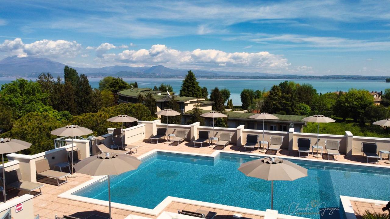Staying In Colombare di Sirmione: 4 Family Hotels Compared