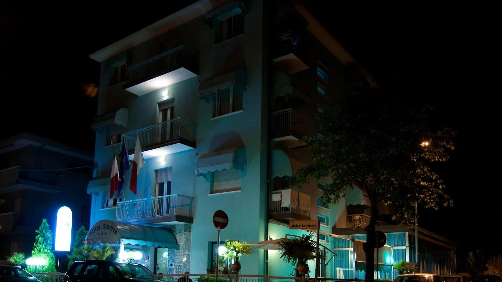 2 Cheap Hotels in Rimini Central Marina for Beach Stays