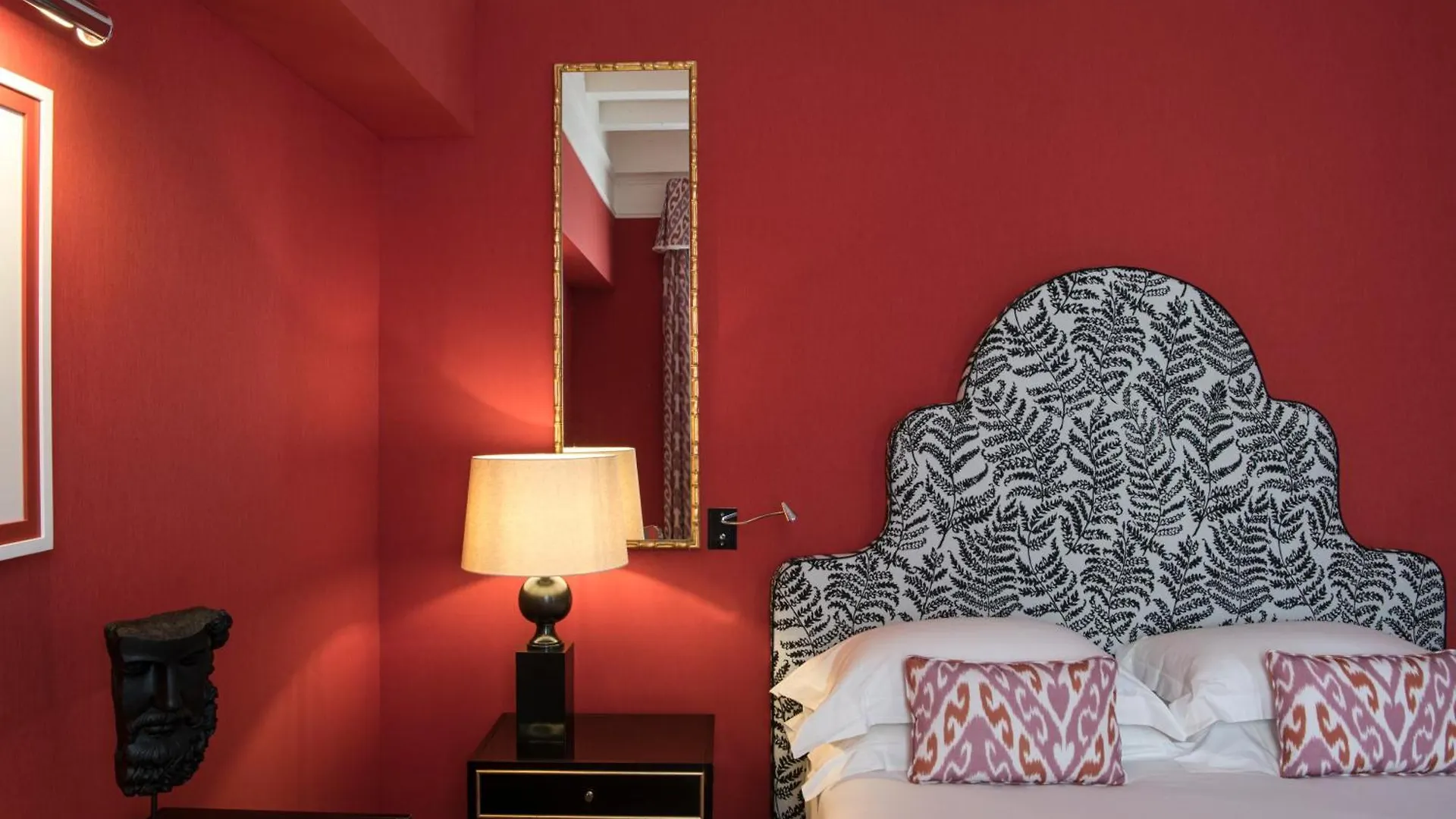 Staying In Rome City Centre: 4 Small Luxury Hotels Compared