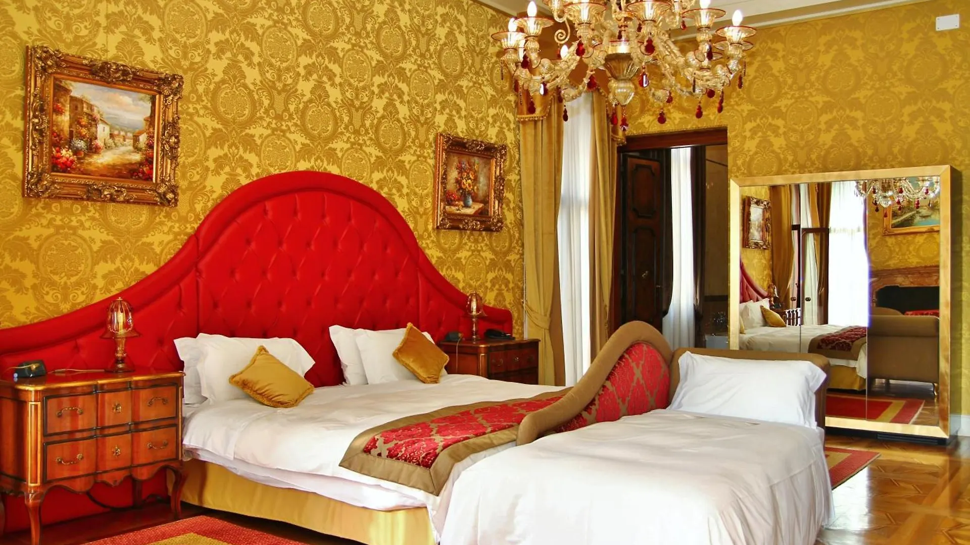 4 Smart Family-Friendly Hotels in Grand Canal Worth Booking